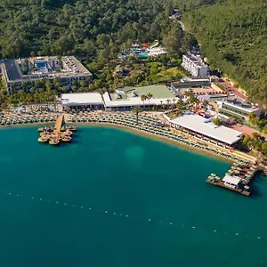 Bay & Resort